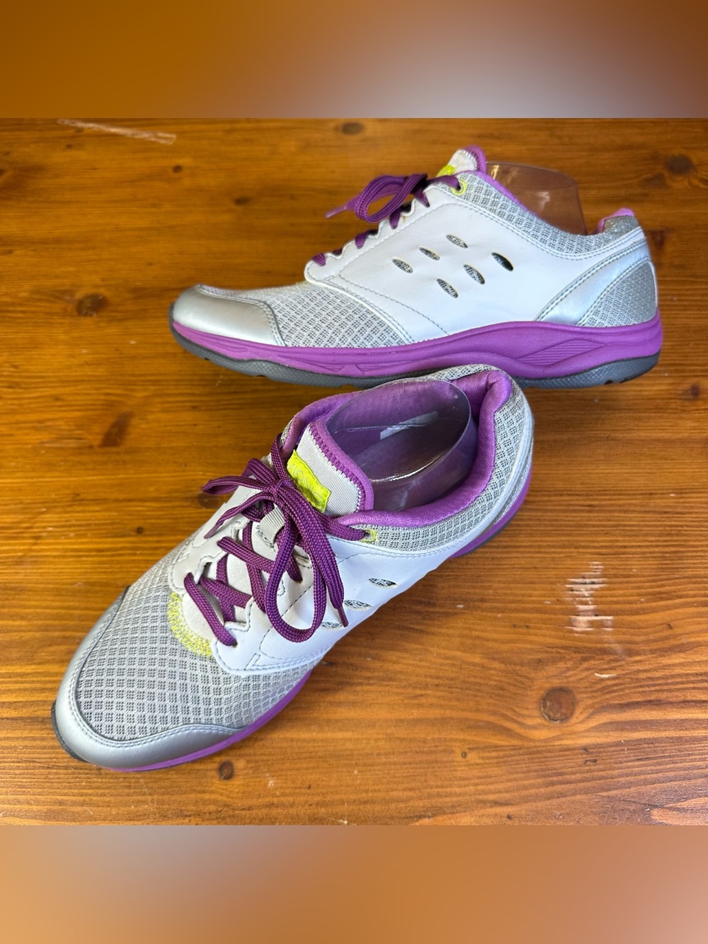 Vionic Motion Venture Athletic Walking 1st Ray Technology Sneakers Size 9.5